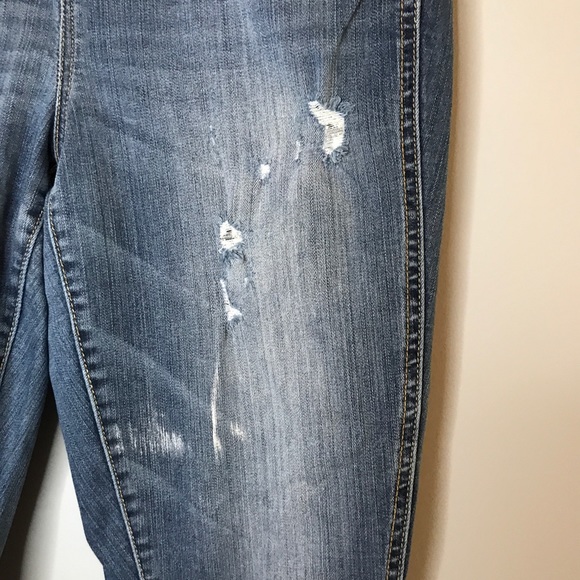 Torrid Ultra Skinny distressed jean - Picture 3 of 6